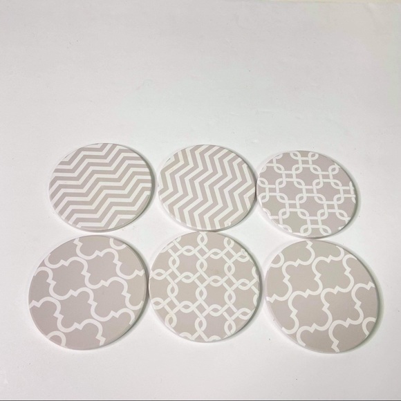 New Drink Coaster Set with Holder - Picture 5 of 6